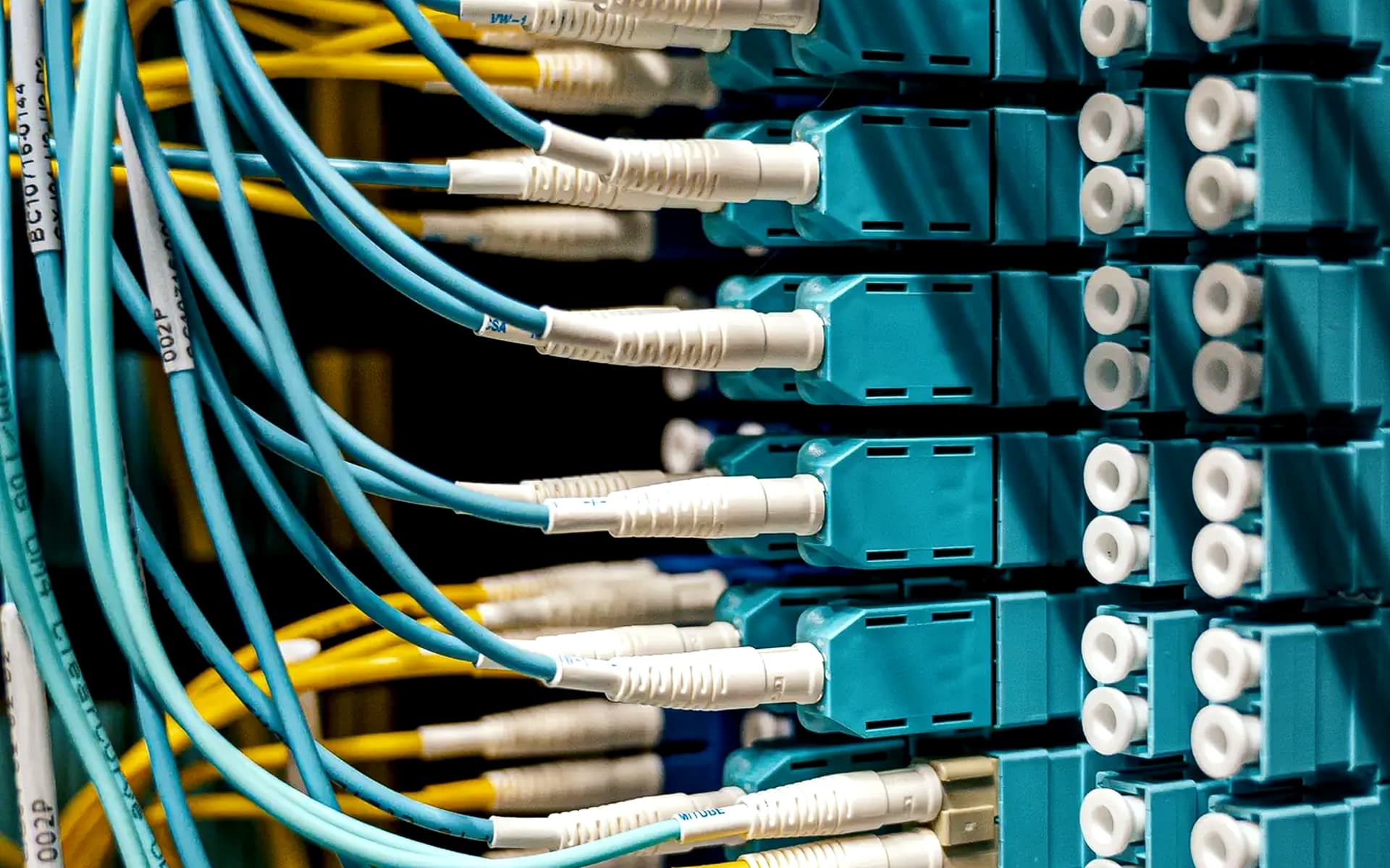 Hyperscale carrier cross-connect corridor with structured optical routing